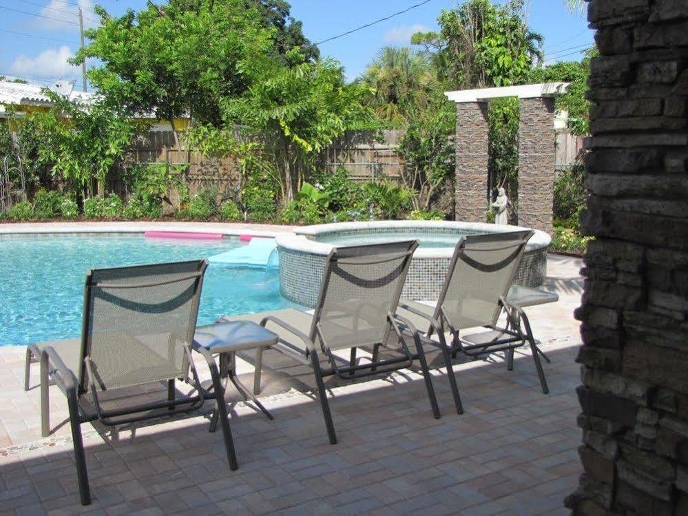 Отель Heffron Manor Wilton Manors Экстерьер фото